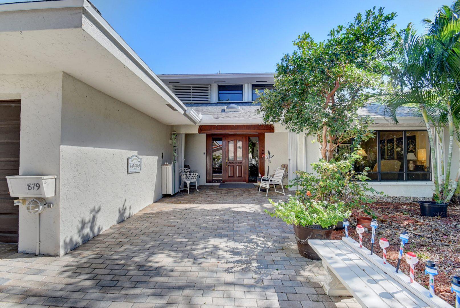 879 Berkley Street Boca Raton, FL 33487 - Photo 7 of 58 06_virtuals1 (6)