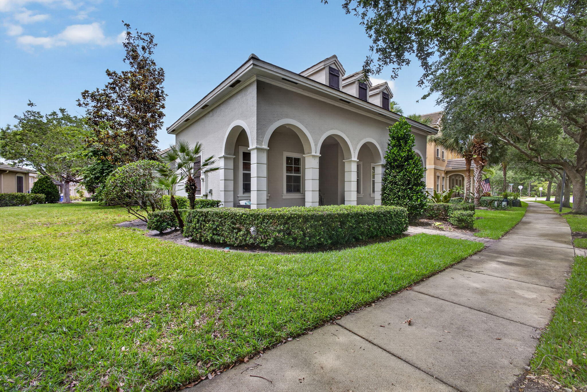 127 Arklow Avenue Jupiter, FL 33458 - Photo 2 of 36 2-web-or-mls-5D1A7034