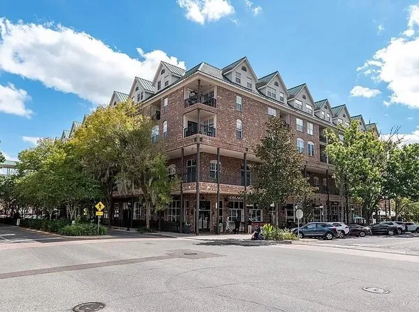 $375,000 | 201 Southeast 2nd Avenue, Unit 412, Gainesville, FL 32601