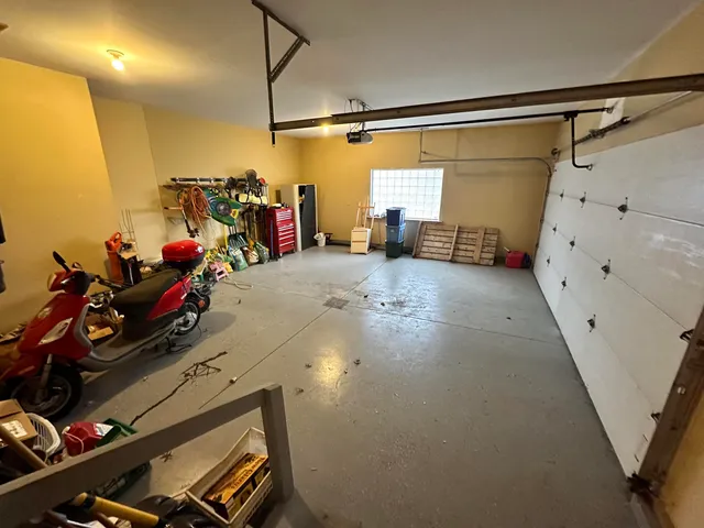 $219,900 | 734 South Canterbury, Freeport, IL 61032