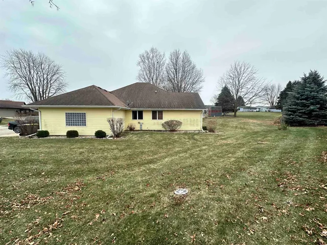 $219,900 | 734 South Canterbury, Freeport, IL 61032