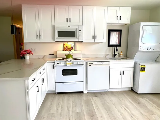 $725,000 | 415 Mapleway, Unit A & B, Safety Harbor, FL 34695