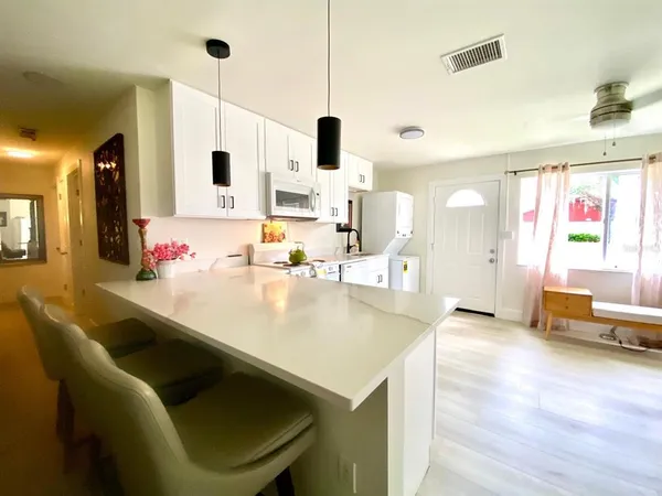 $715,000 | 415 Mapleway, Unit A & B, Safety Harbor, FL 34695