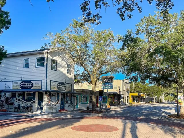 $725,000 | 415 Mapleway, Unit A & B, Safety Harbor, FL 34695