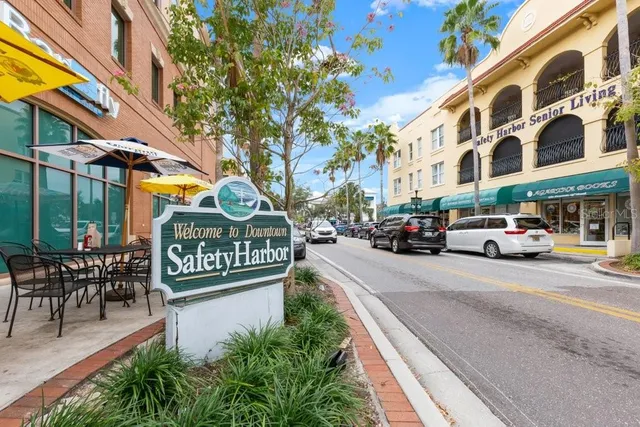 $725,000 | 415 Mapleway, Unit A & B, Safety Harbor, FL 34695