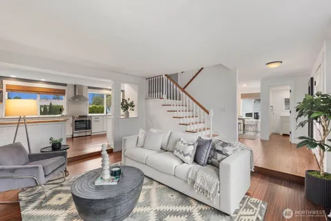 $799,850 | 13080 Southeast 160th Place, Renton, WA 98058