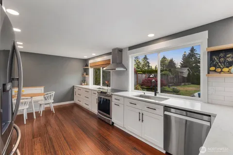 $799,850 | 13080 Southeast 160th Place, Renton, WA 98058