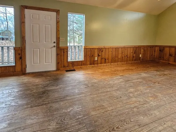 $1,800 | 109 Pine Ridge Road, Ellijay, GA 30536