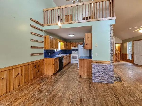 $1,800 | 109 Pine Ridge Road, Ellijay, GA 30536