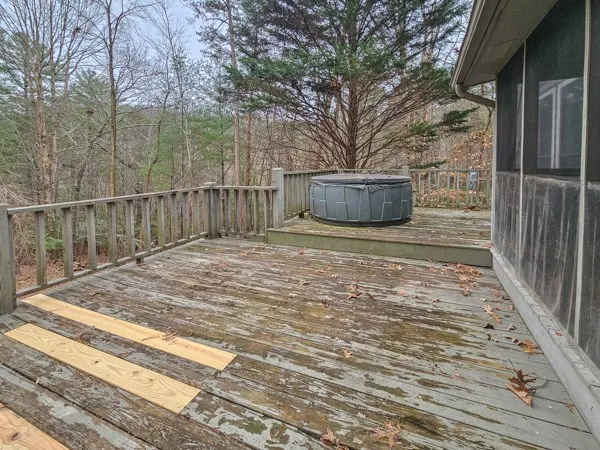$1,800 | 109 Pine Ridge Road, Ellijay, GA 30536