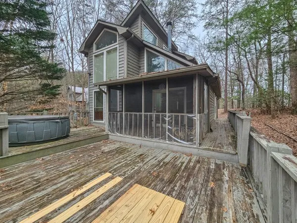 $1,800 | 109 Pine Ridge Road, Ellijay, GA 30536