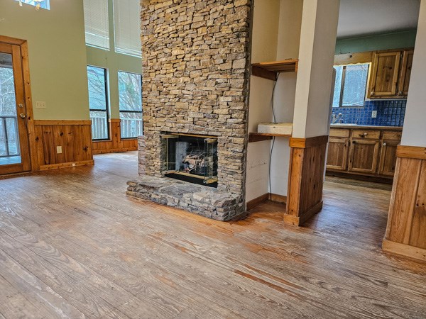 104 Pine Ridge Road Ellijay, GA 30536 - Photo 10 of 49 a living room with furniture and a fireplace