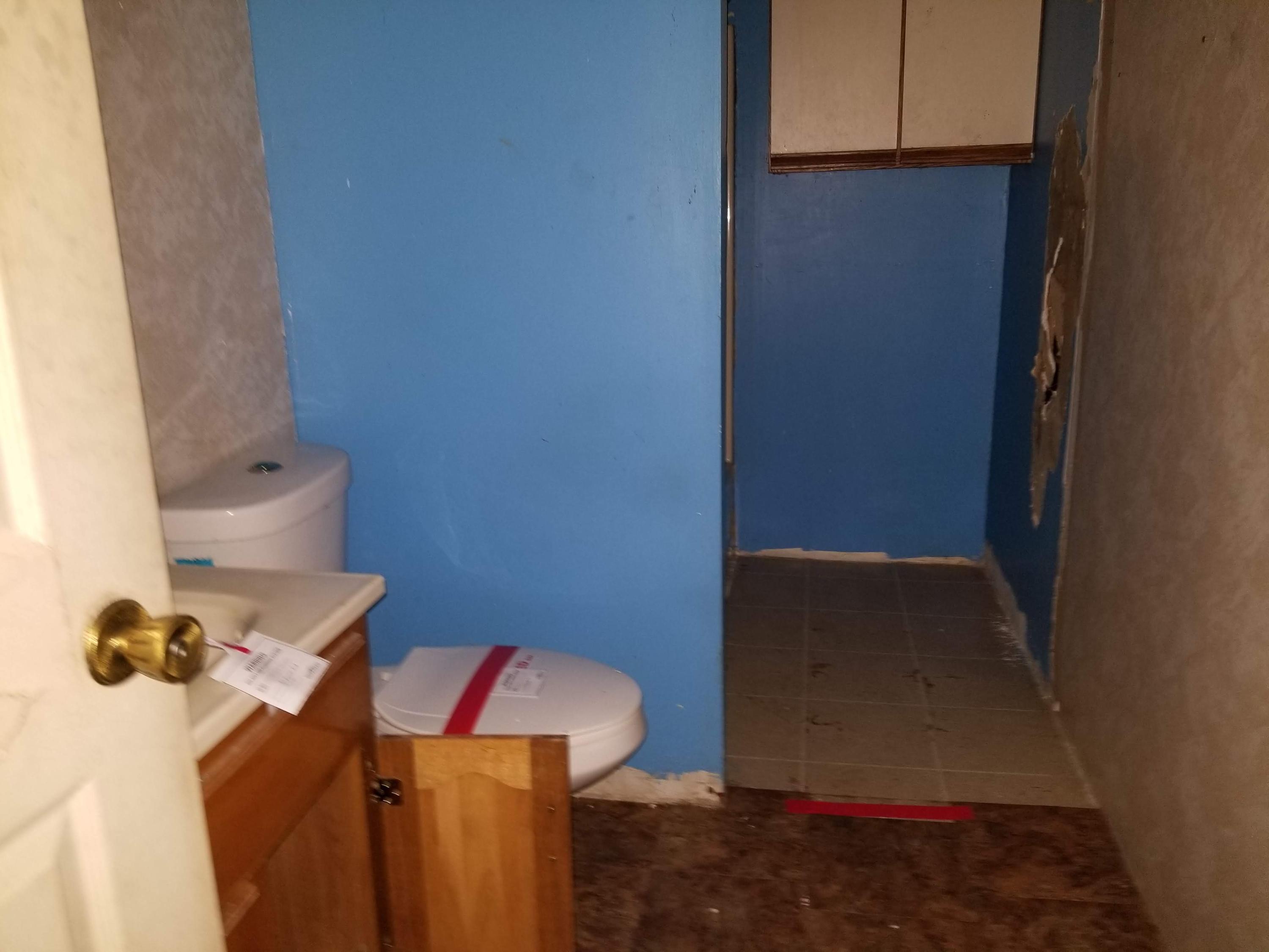 84 Russell Road Skowhegan, ME 04976 - Photo 9 of 25 231-086143 Bathroom
