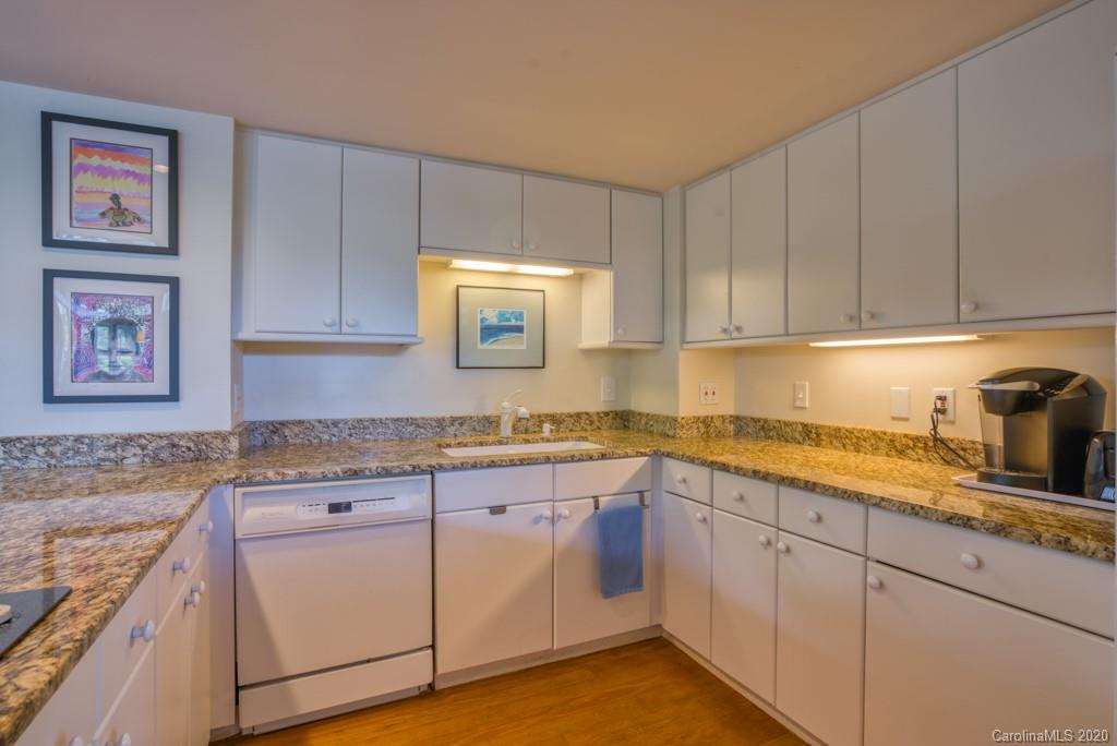 275 Lakeview Road Lake Lure, NC 28746 - Photo 13 of 47 Gallery Image 13