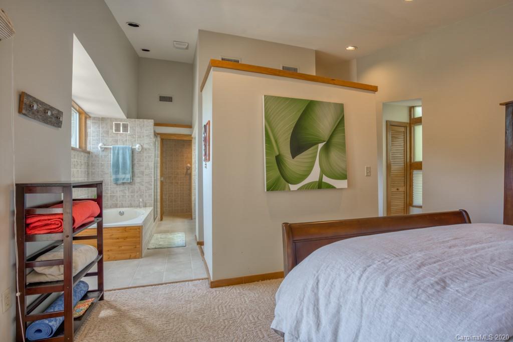 275 Lakeview Road Lake Lure, NC 28746 - Photo 26 of 47 Gallery Image 26