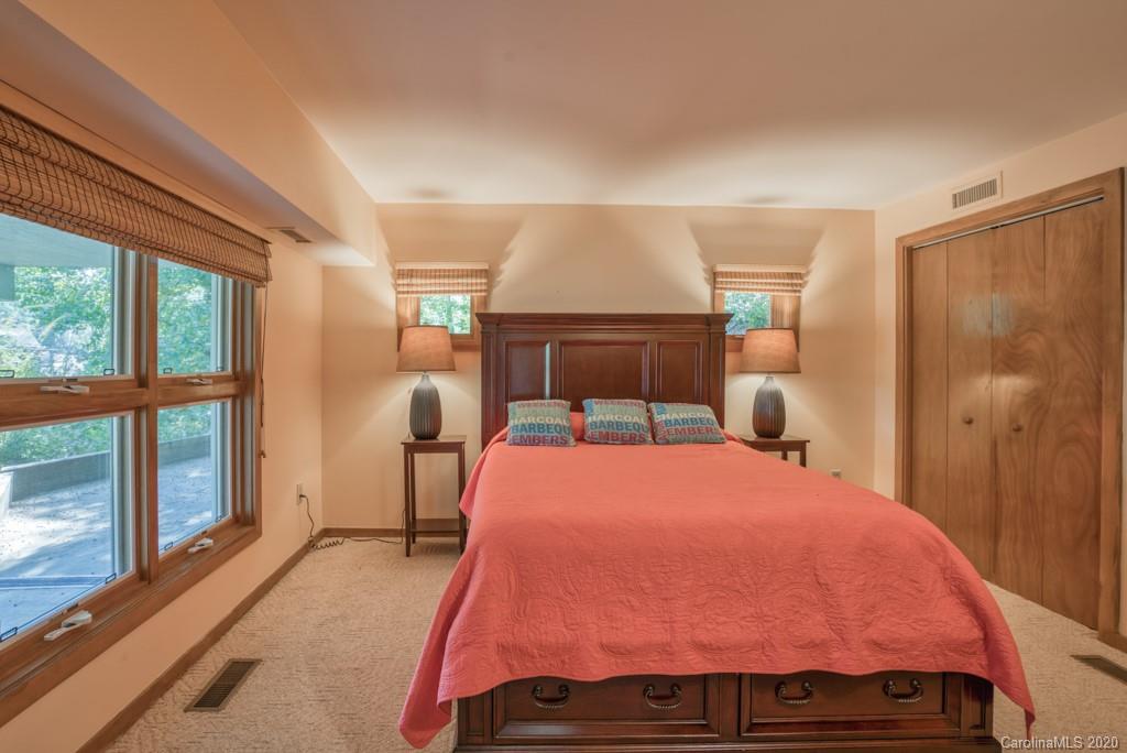 275 Lakeview Road Lake Lure, NC 28746 - Photo 41 of 47 Gallery Image 41