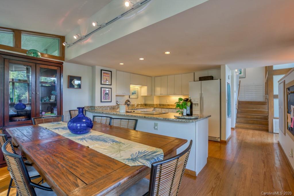 275 Lakeview Road Lake Lure, NC 28746 - Photo 10 of 47 Gallery Image 10