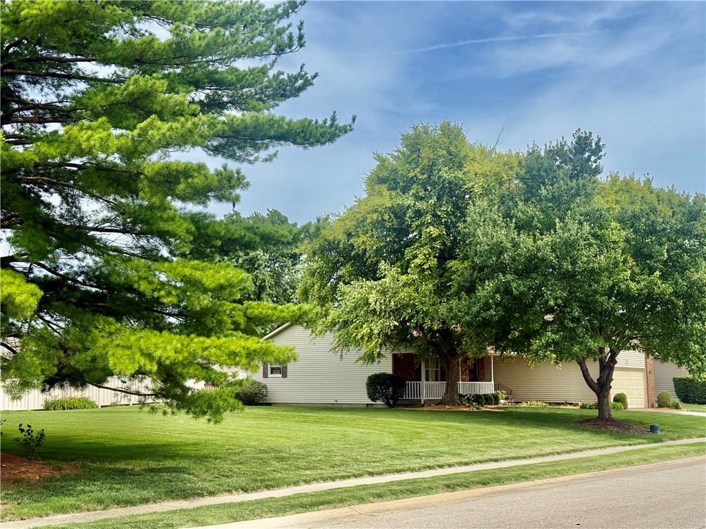 2920 Doral Court Decatur, IL 62521 - Photo 3 of 16