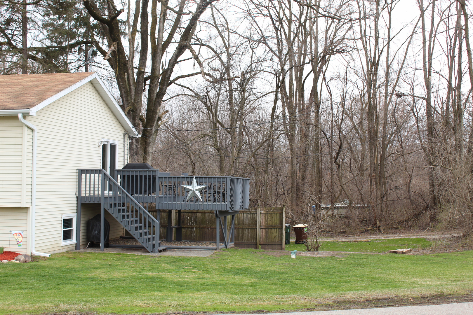 28451 Valley Road Ingleside, IL 60041 - Photo 16 of 21 a view of a house with a park