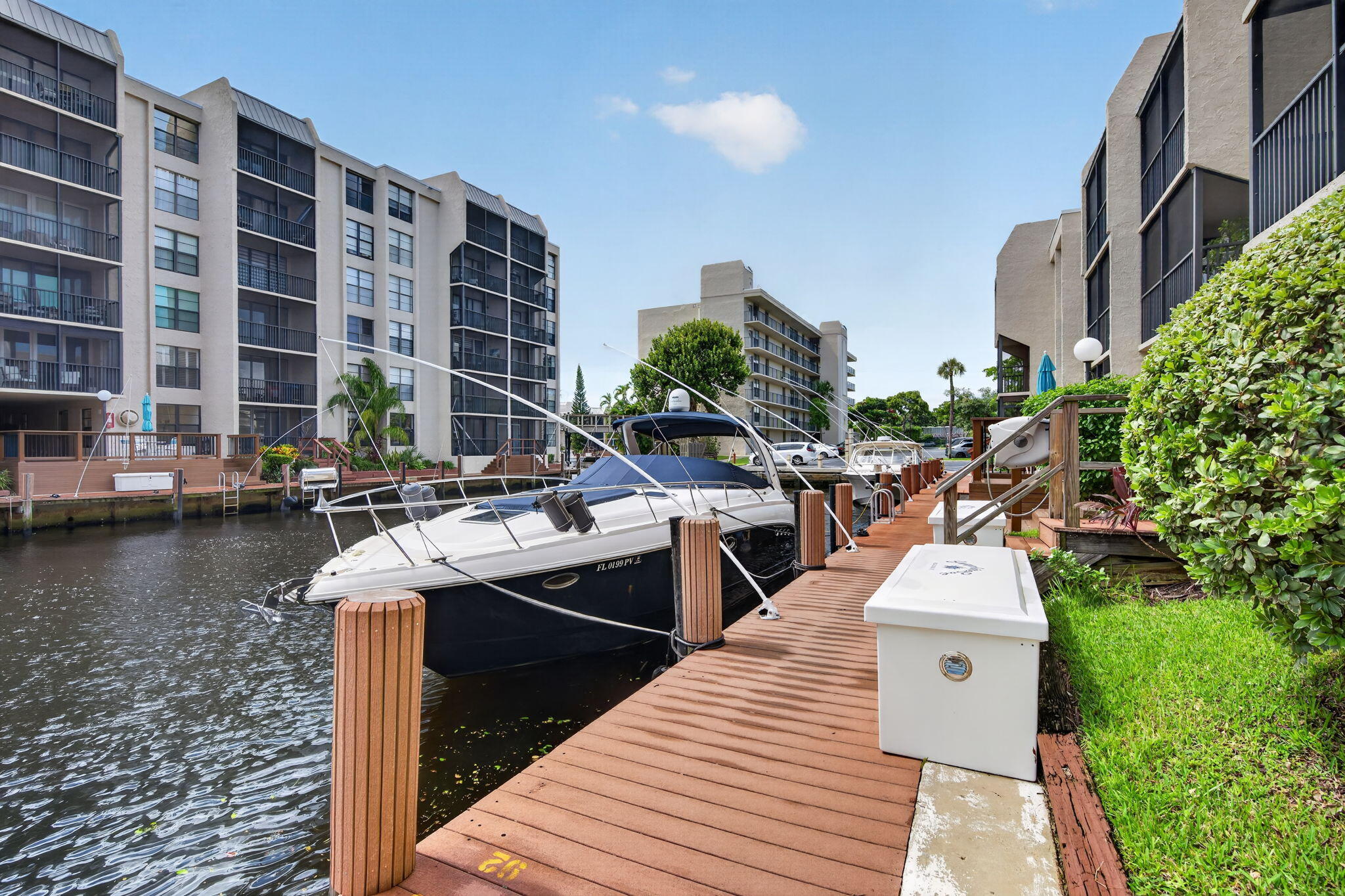 8 Royal Palm Way, Unit 104 Boca Raton, FL 33432 - Photo 17 of 64 Private Dock