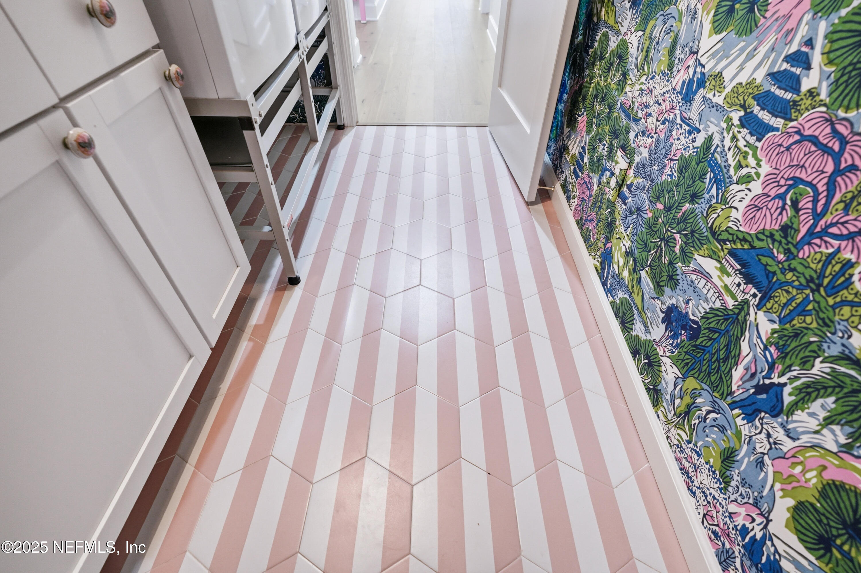 1202 Salt Creek Pointe Way Ponte Vedra Beach, FL 32082 - Photo 38 of 77 Laundry Room