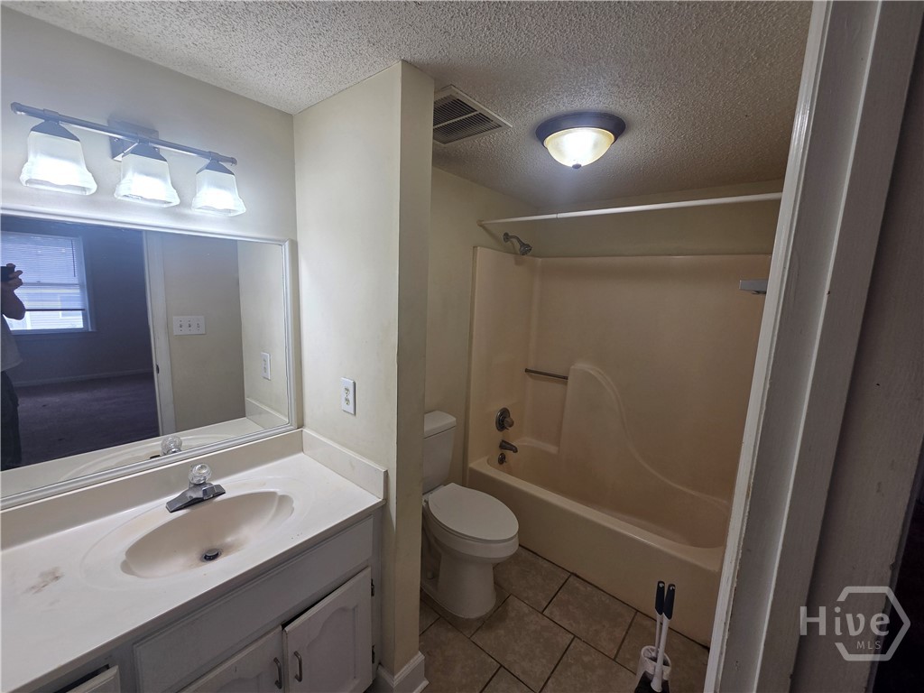 2505 West Broad Street, Unit 321 Athens, GA 30606 - Photo 3 of 9