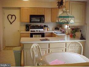 173 Captain Road Manahawkin, NJ 08050 - Photo 2 of 6