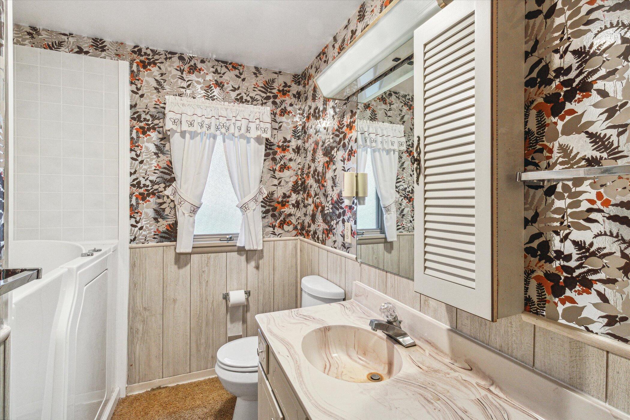 1933 Banbury Road Kalamazoo, MI 49001 - Photo 20 of 32 18-1933-Banbury-Rd-Kalamazoo-MI-49001-Wi