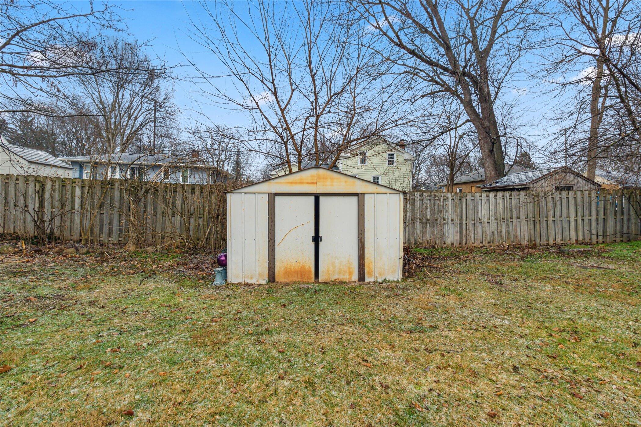 1933 Banbury Road Kalamazoo, MI 49001 - Photo 32 of 32 37-1933-Banbury-Rd-Kalamazoo-MI-49001-Wi