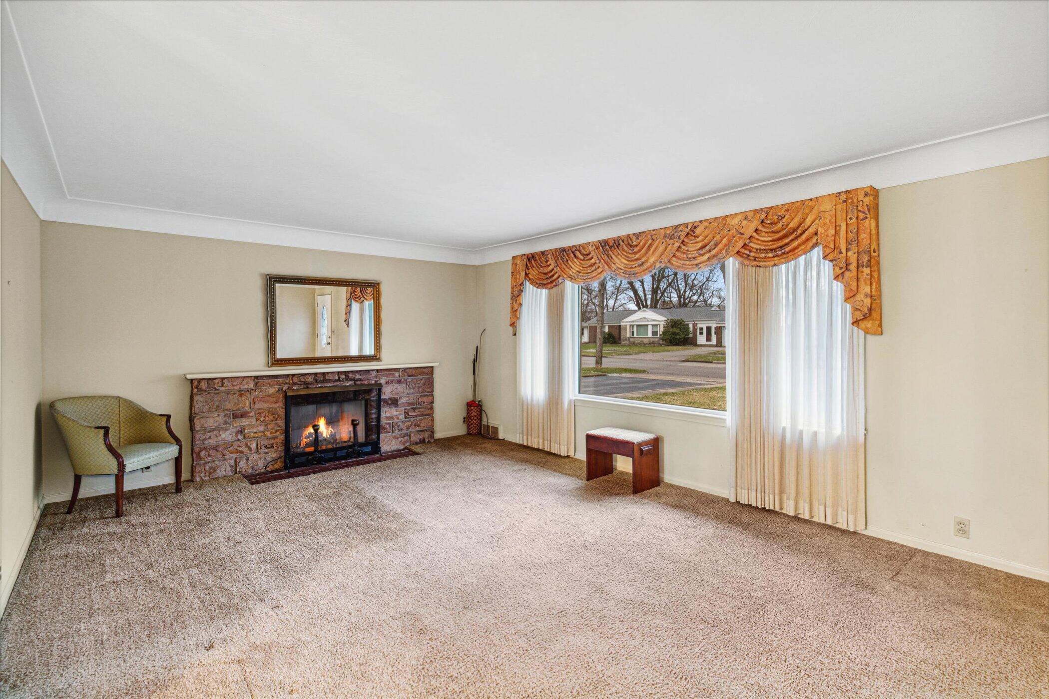 1933 Banbury Road Kalamazoo, MI 49001 - Photo 7 of 32 10-1933-Banbury-Rd-Kalamazoo-MI-49001-Wi