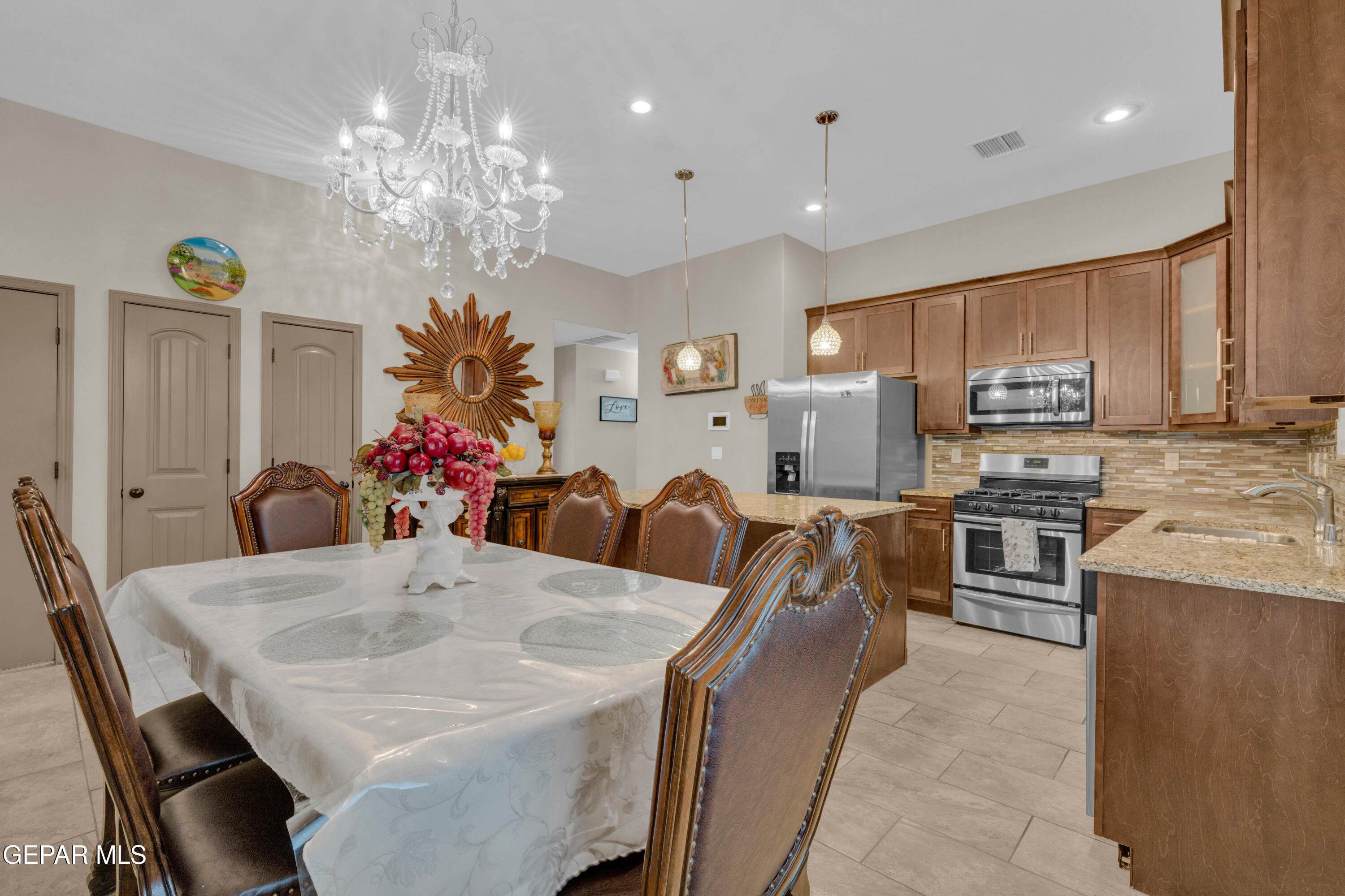 801 Spofforth Road El Paso, TX 79928 - Photo 13 of 33 3 (3)