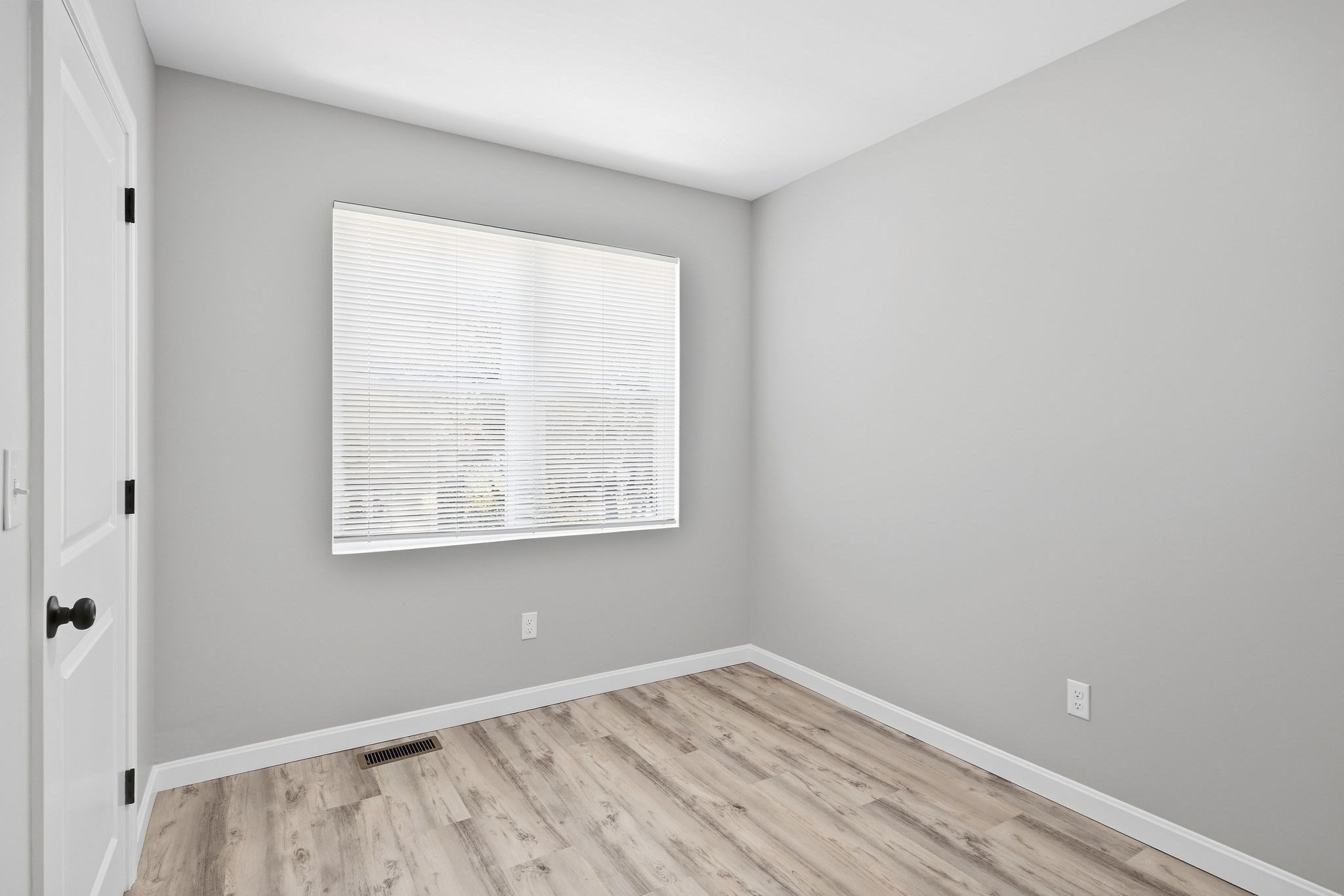 61 Parker Street, Unit 1 Springfield, MA 01151 - Photo 6 of 14 Gallery Image 6