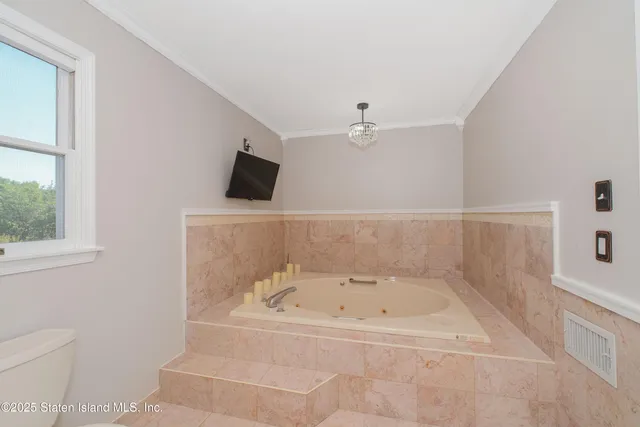 $1,800,000 | 5 Haywood Street | Tottenville