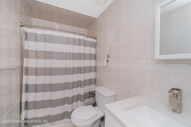 $1,800,000 | 5 Haywood Street | Tottenville