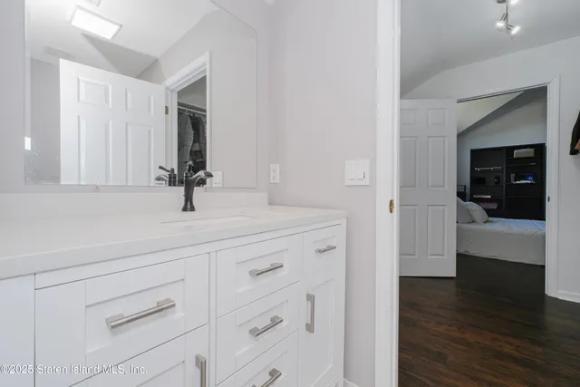 $1,800,000 | 5 Haywood Street | Tottenville