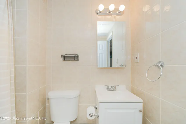 $1,800,000 | 5 Haywood Street | Tottenville