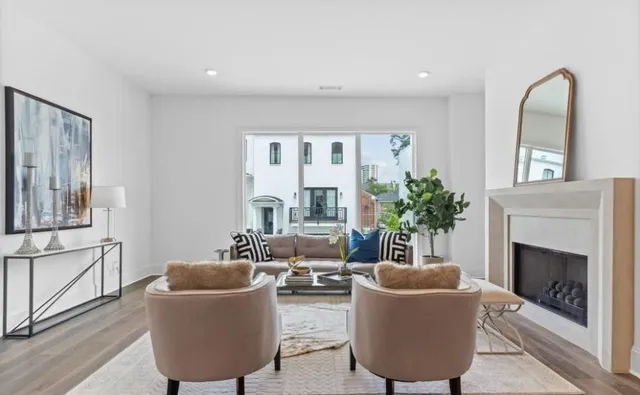 $6,000 | 3667 Peachtree Road Northeast, Unit 19, Atlanta, GA 30319