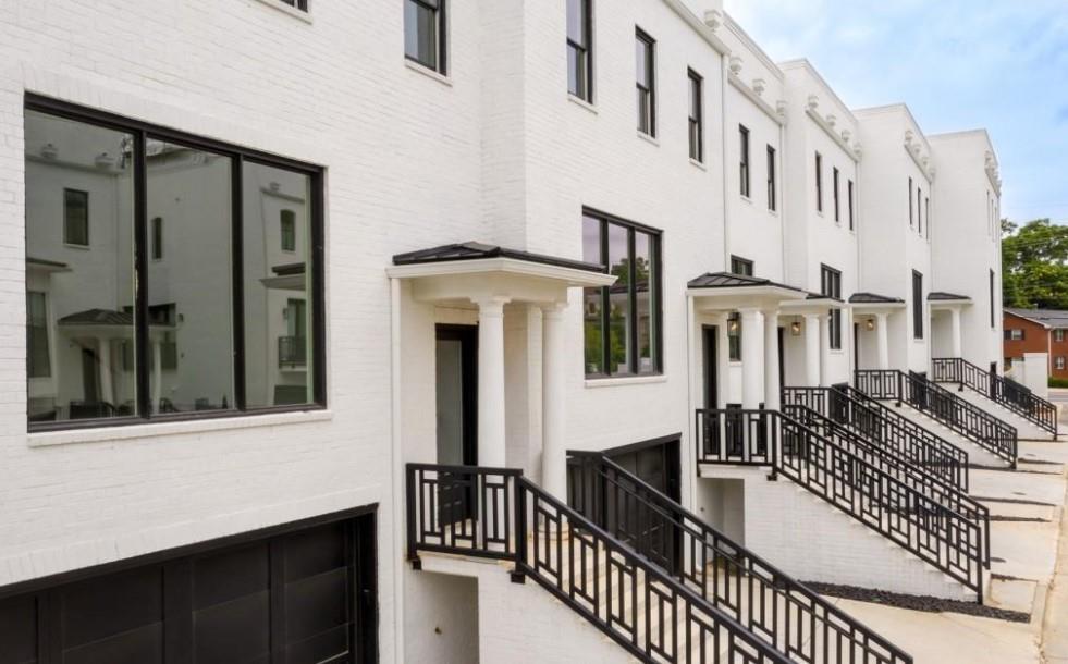 3667 Peachtree Road Northeast, Unit 19 Atlanta, GA 30319 - Photo 2 of 26