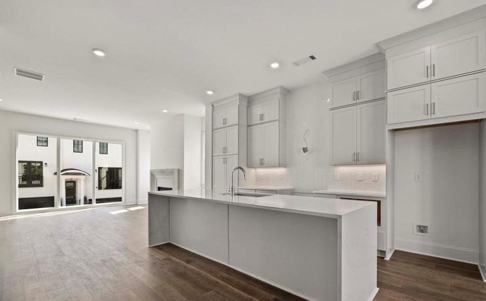 3667 Peachtree Road Northeast, Unit 19 Atlanta, GA 30319 - Photo 9 of 26