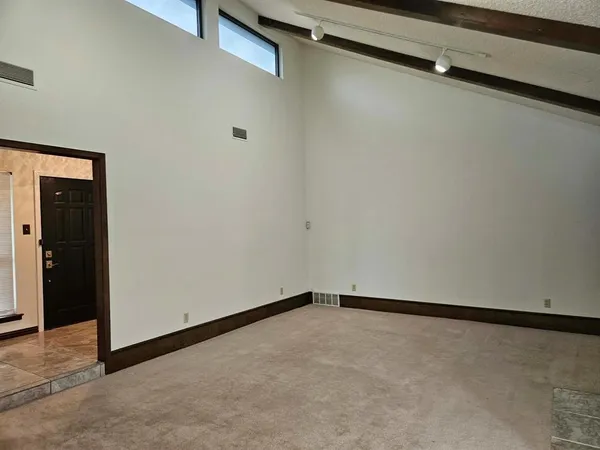 $2,300 | 3921 Whiterock Trail, Garland, TX 75043