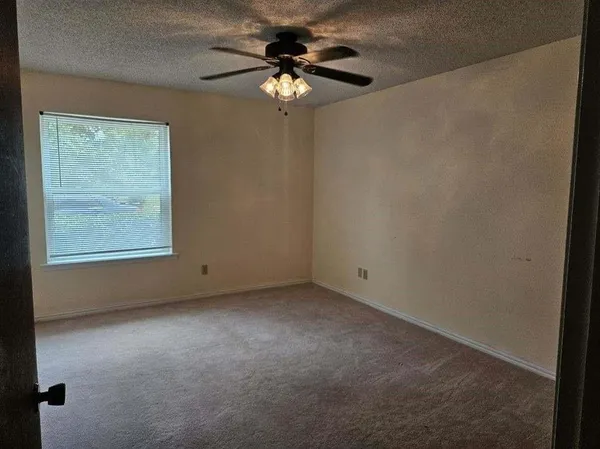 $2,300 | 3921 Whiterock Trail, Garland, TX 75043