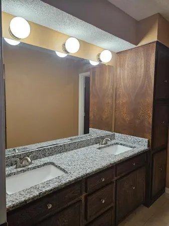 $2,300 | 3921 Whiterock Trail, Garland, TX 75043