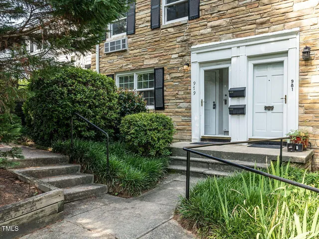 a view of house with outdoor space