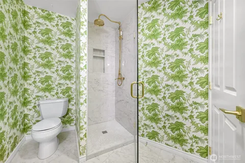 $980,000 | 1134 Finnegan Way, Unit 201, Bellingham, WA 98225