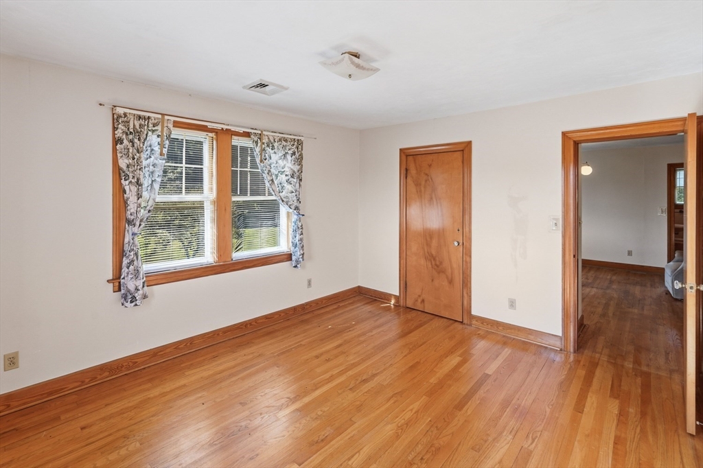77 West Main Street Dudley, MA 01571 - Photo 38 of 42