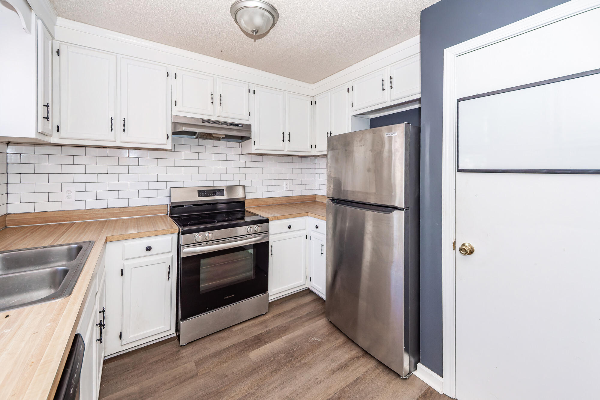 444 Academy Road Walterboro, SC 29488 - Photo 7 of 21 11