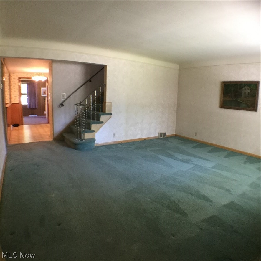 1187 Roland Road Lyndhurst, OH 44124 - Photo 4 of 15