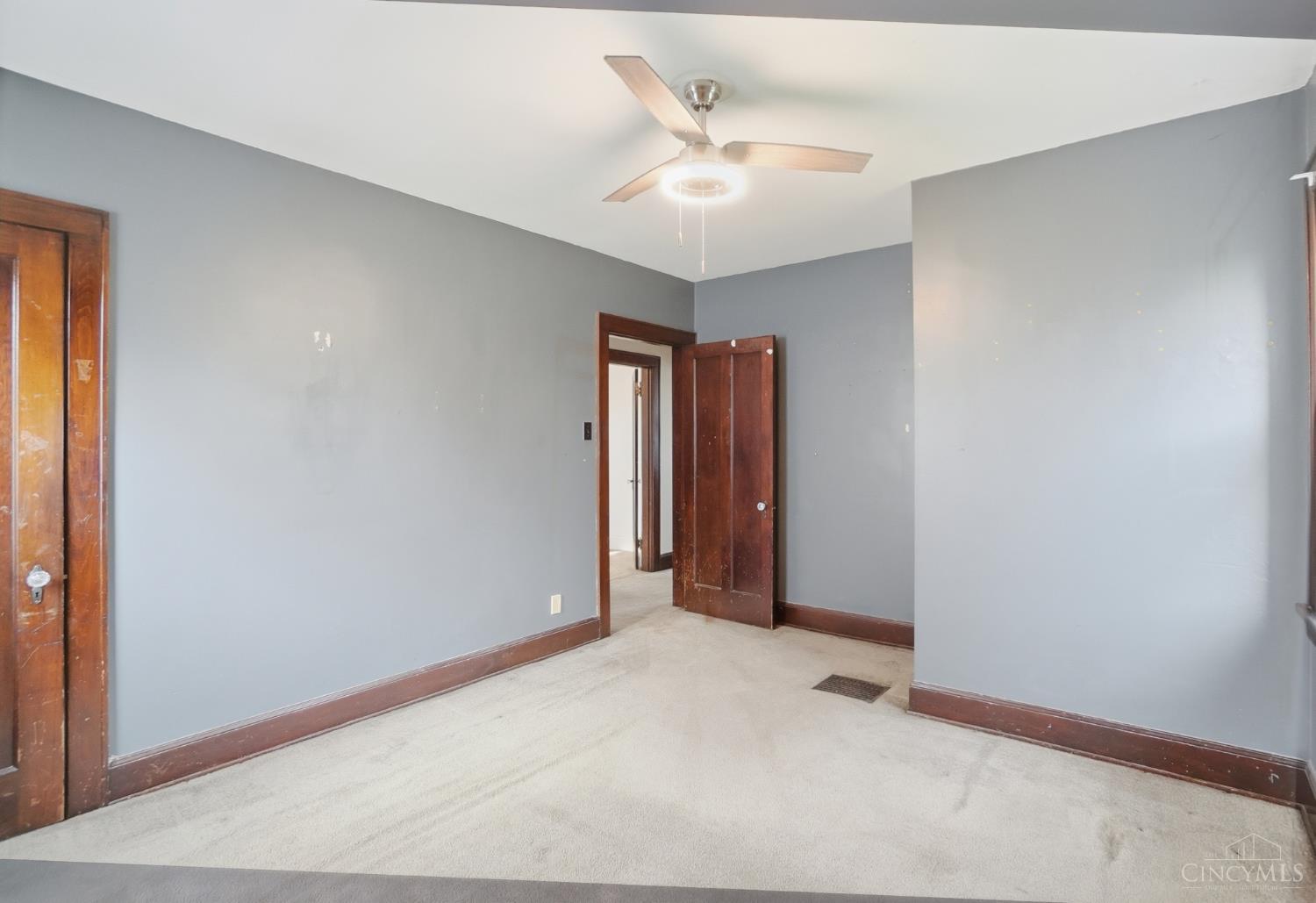 4808 Guerley Road Cincinnati, OH 45238 - Photo 24 of 41
