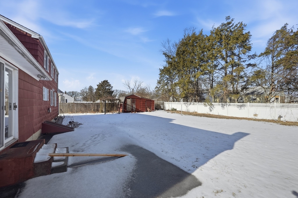 80 Jean Drive Springfield, MA 01104 - Photo 38 of 42 a view of outdoor space and yard
