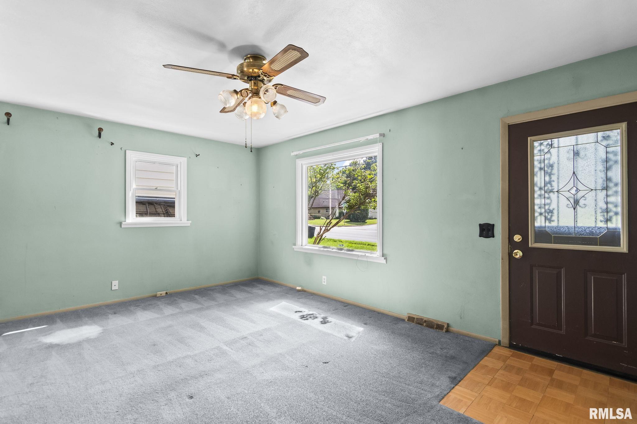 1008 North Bruns Lane Springfield, IL 62702 - Photo 6 of 29 Gallery Image 6